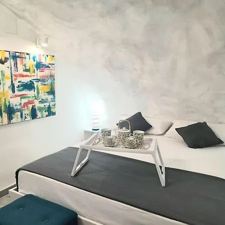 O Curniciell A Chiaia- Mergellina Holiday home *