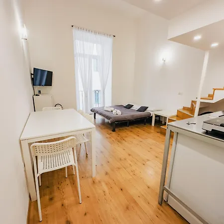 Oda ve Kahvaltı Ale & Tizy House Napoli