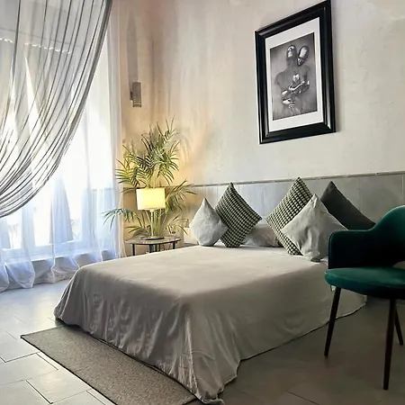 A Un Passo Dal Castello Maschio Angioino Apartment Naples