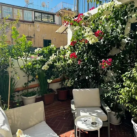 Apartment The Nest, Nel Cuore Di Chiaia