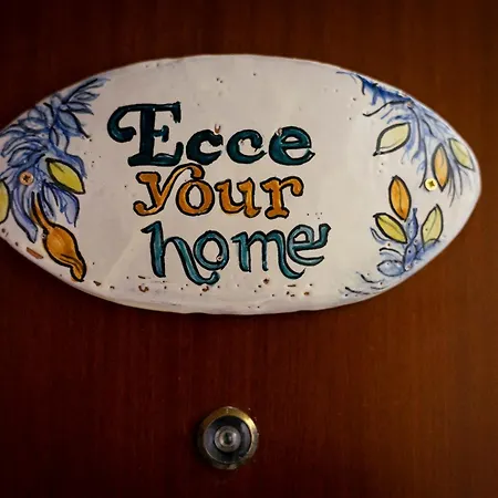 Apartment Ecce Your