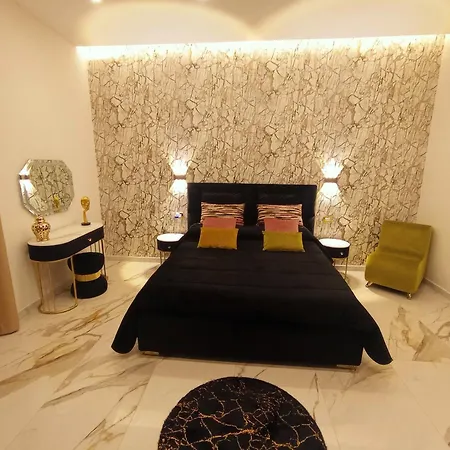 Apartment Luxury House Tina