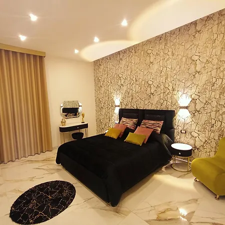 Apartment Luxury House Tina