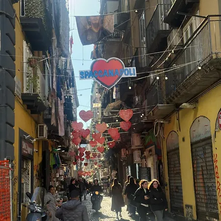 Nanninella Naples