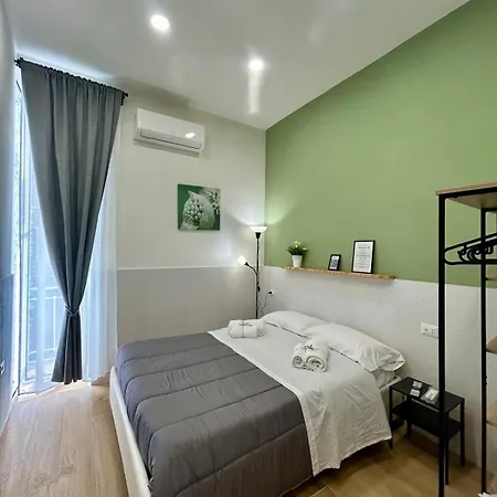 Pensjonat Center House Mery&ines Neapol