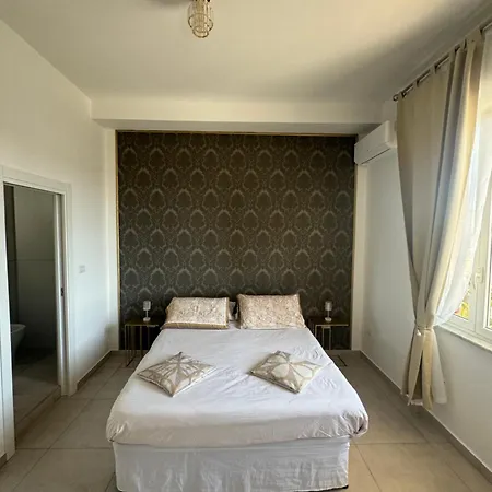 Bella 'mbriana Naples