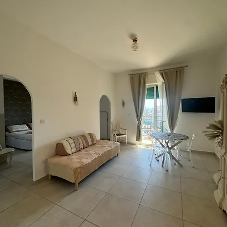 Bella 'mbriana Apartment Naples