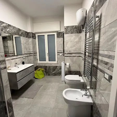 Carelli 9 3 Apartment *