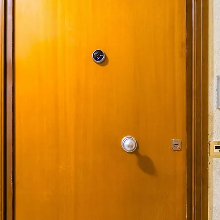 Apartment Casa Kenzo With Parking By Napoliapartments