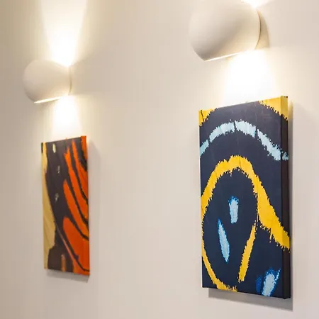 Apartment Casa Kenzo With Parking By Napoliapartments