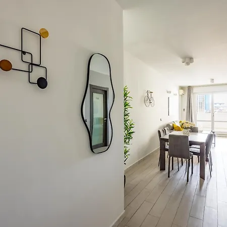 Casa Kenzo With Parking By Napoliapartments * Naples
