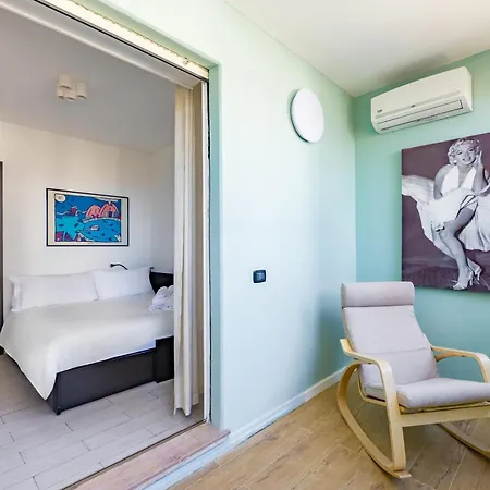 Casa Kenzo With Parking By Napoliapartments *