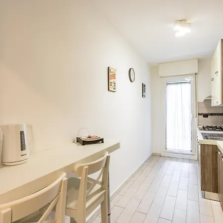 Casa Kenzo With Parking By Napoliapartments * Naples