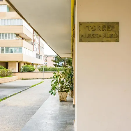 Casa Kenzo With Parking By Napoliapartments Apartment