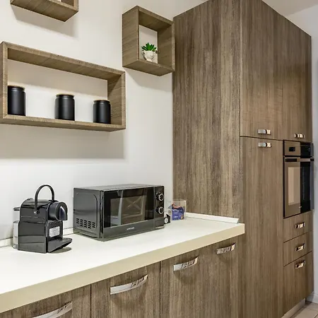 Casa Kenzo With Parking By Napoliapartments