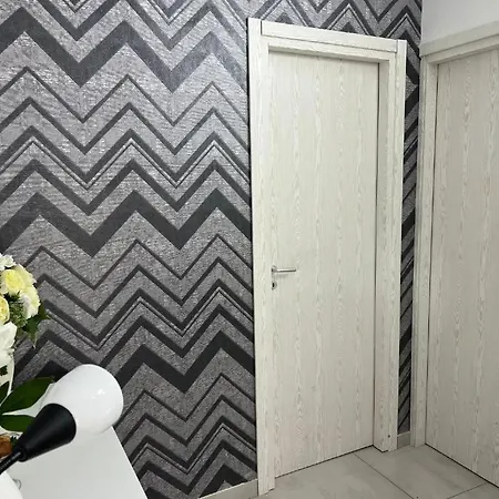 Sky House Napoli Apartamento *