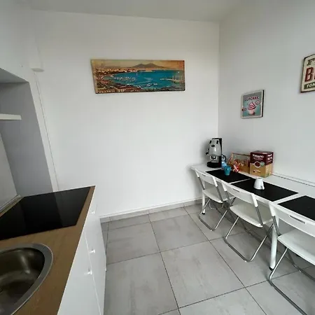 Apartamento Sky House Napoli Nápoles