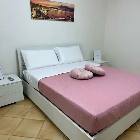 Sasha House * Naples