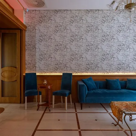 Ξενοδοχείο Grand Europa & Restaurant Νάπολη