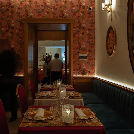 Grand Europa & Restaurant 3* Νάπολη