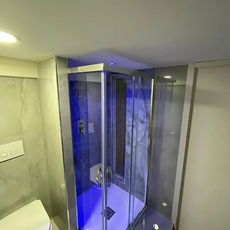 Charm E Chic Apartment