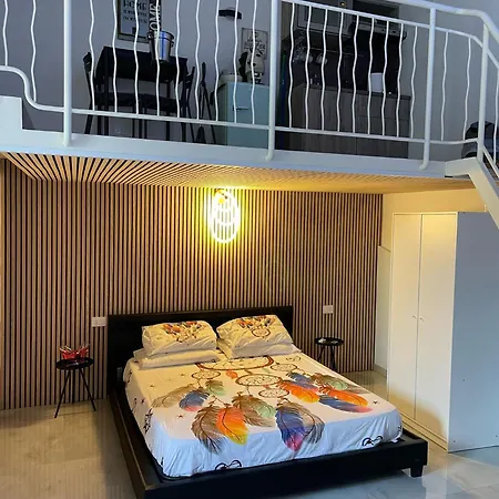 Charm E Chic Apartment