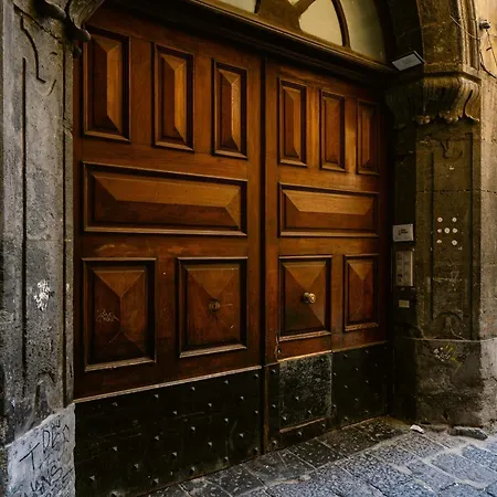 Nilo Relais A San Domenico Maggiore Naples