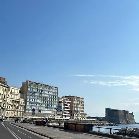 Bella Chiaia Apartment