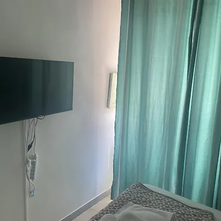 Dama Hostelbb Ostello