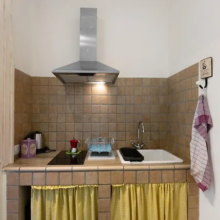 Aparthotel In Pieno Centro Storico *