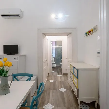 Aparthotel In Pieno Centro Storico 나폴리