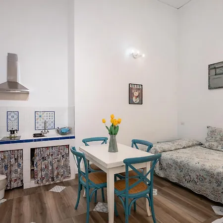 Aparthotel In Pieno Centro Storico *