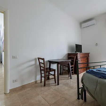 Roomors Of Guest house