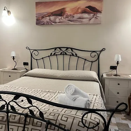 Bed & Breakfast La Dimora Di Nettuno Naples