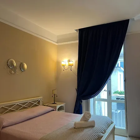 Bed & Breakfast La Dimora Di Nettuno 3*