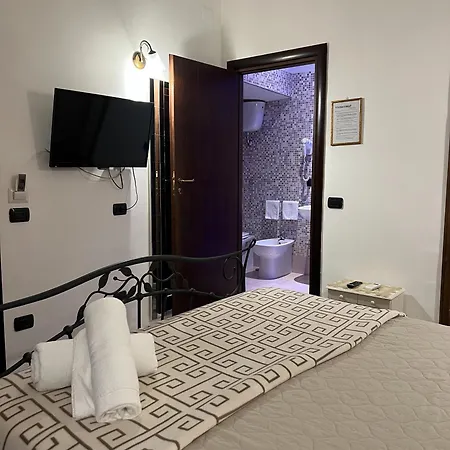 La Dimora Di Nettuno Bed & Breakfast Naples