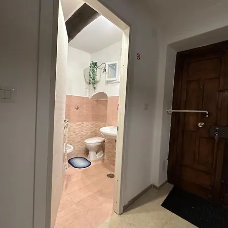 Duomo - Tribunali In The Historic Center Apartment