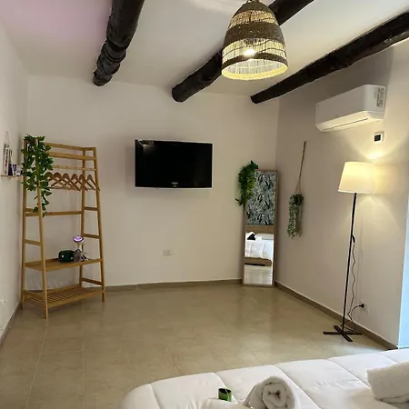 Duomo - Tribunali In The Historic Center Apartment