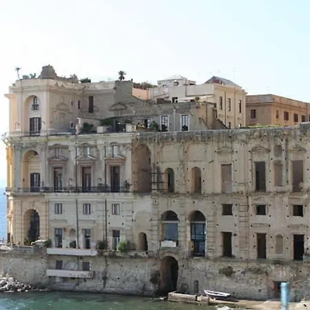 Guest house Four Points Naples