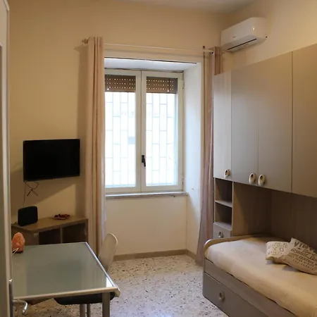 La Casa Di Carlotta * Naples