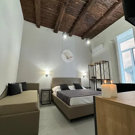 Bed & Breakfast Miluar Relais - Donnaregina Naples