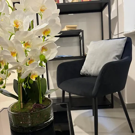 Bed & Breakfast Miluar Relais - Donnaregina Naples