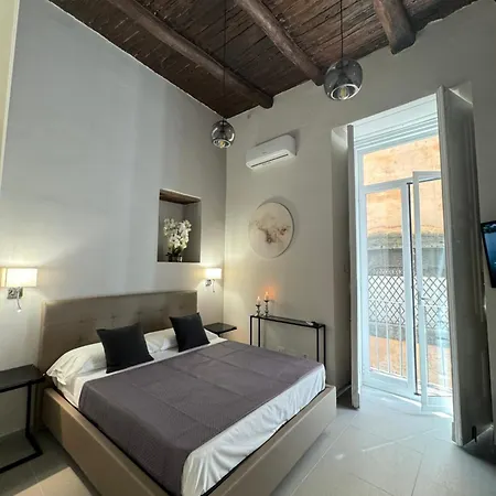 Miluar Relais - Donnaregina Bed & Breakfast