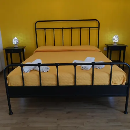 Oda ve Kahvaltı Tarumbo 2*