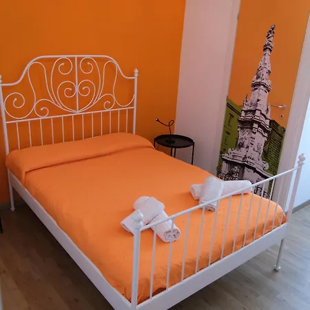 Tarumbo Oda ve Kahvaltı Napoli