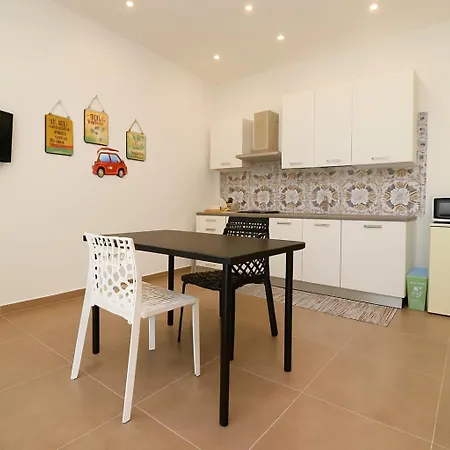 Fly Zone Bed & Breakfast Naples