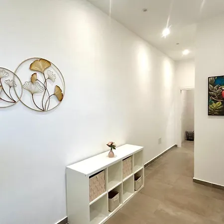 Bed & Breakfast Fly Zone Naples