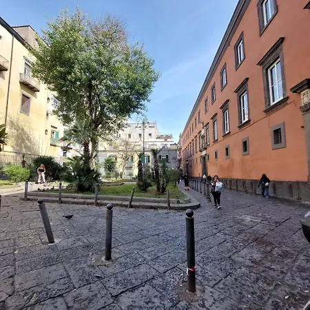 Queen 20 Luxury Duomo Bed & Breakfast Naples