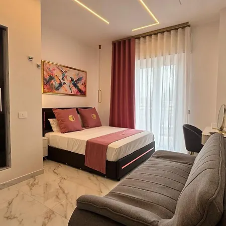 Giuro Guest house *