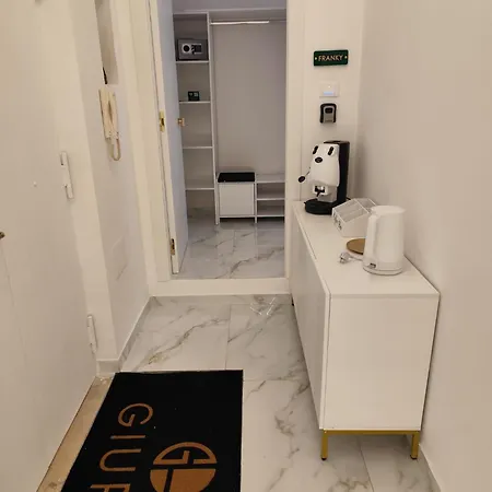 Giuro Guest house